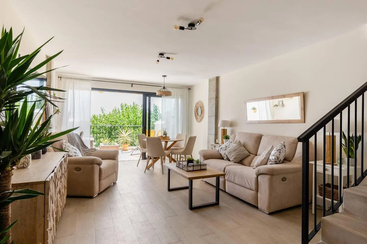 Duplex With Sunny Terrace Located In Mijas Pueblo Villa 0*,