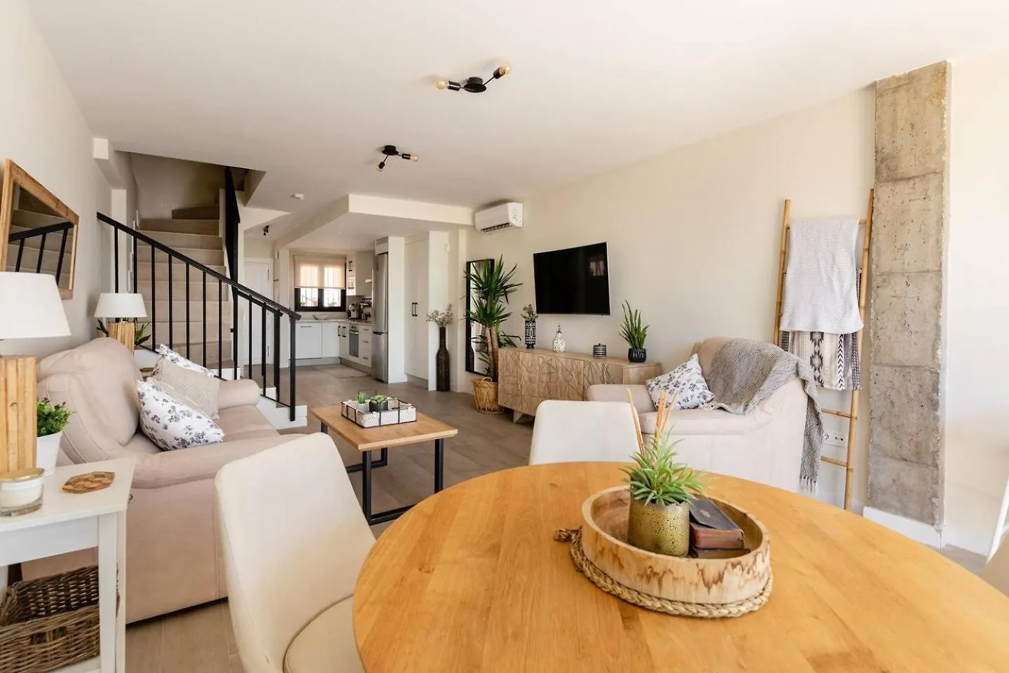 Duplex With Sunny Terrace Located In Mijas Pueblo Villa 0*,